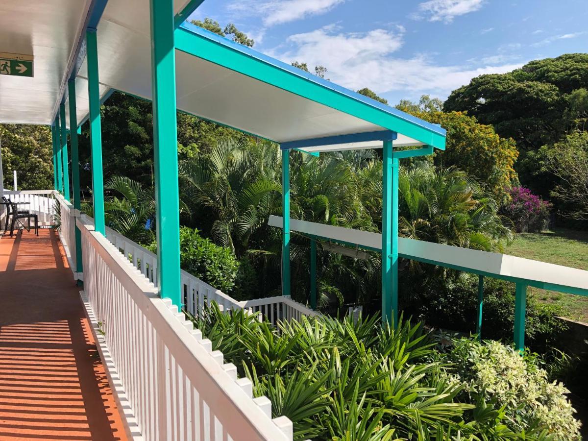 Tropical Palms Resort & 4Wd Hire Picnic Bay Exterior photo