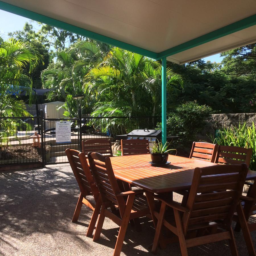 Tropical Palms Resort & 4Wd Hire Picnic Bay Exterior photo